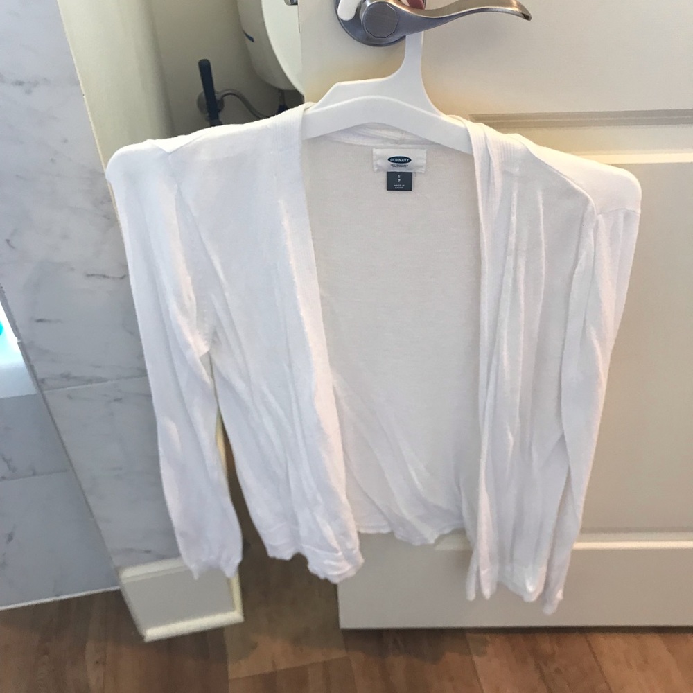 White Old Navy Cardigan-Size Small